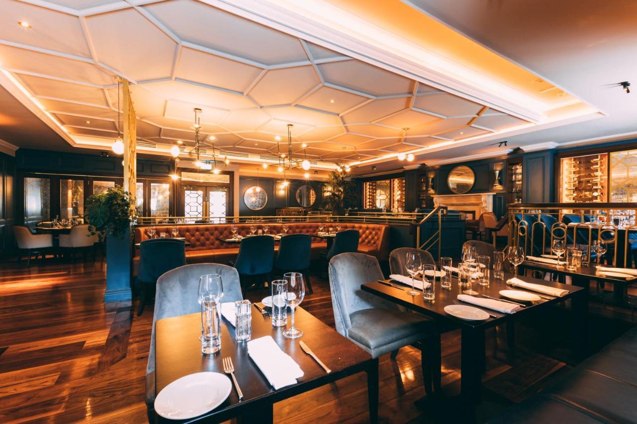 The Parkview Hotel Newtown Mount Kennedy Buitenkant foto