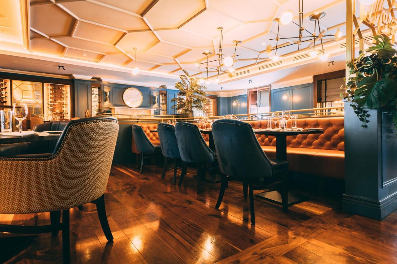 The Parkview Hotel Newtown Mount Kennedy Buitenkant foto